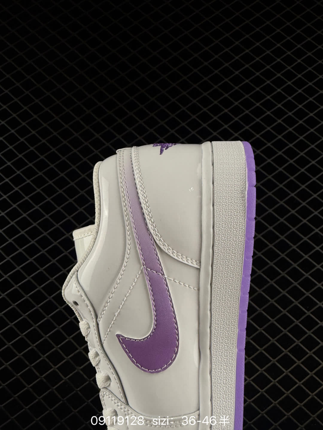 AIR JORDAN 1 MID-IR2367